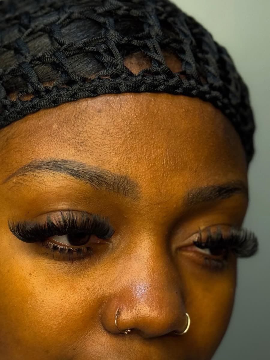 Lash set, side view