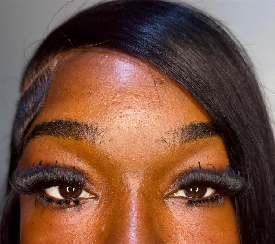 Close-up of a lash set, eyes open